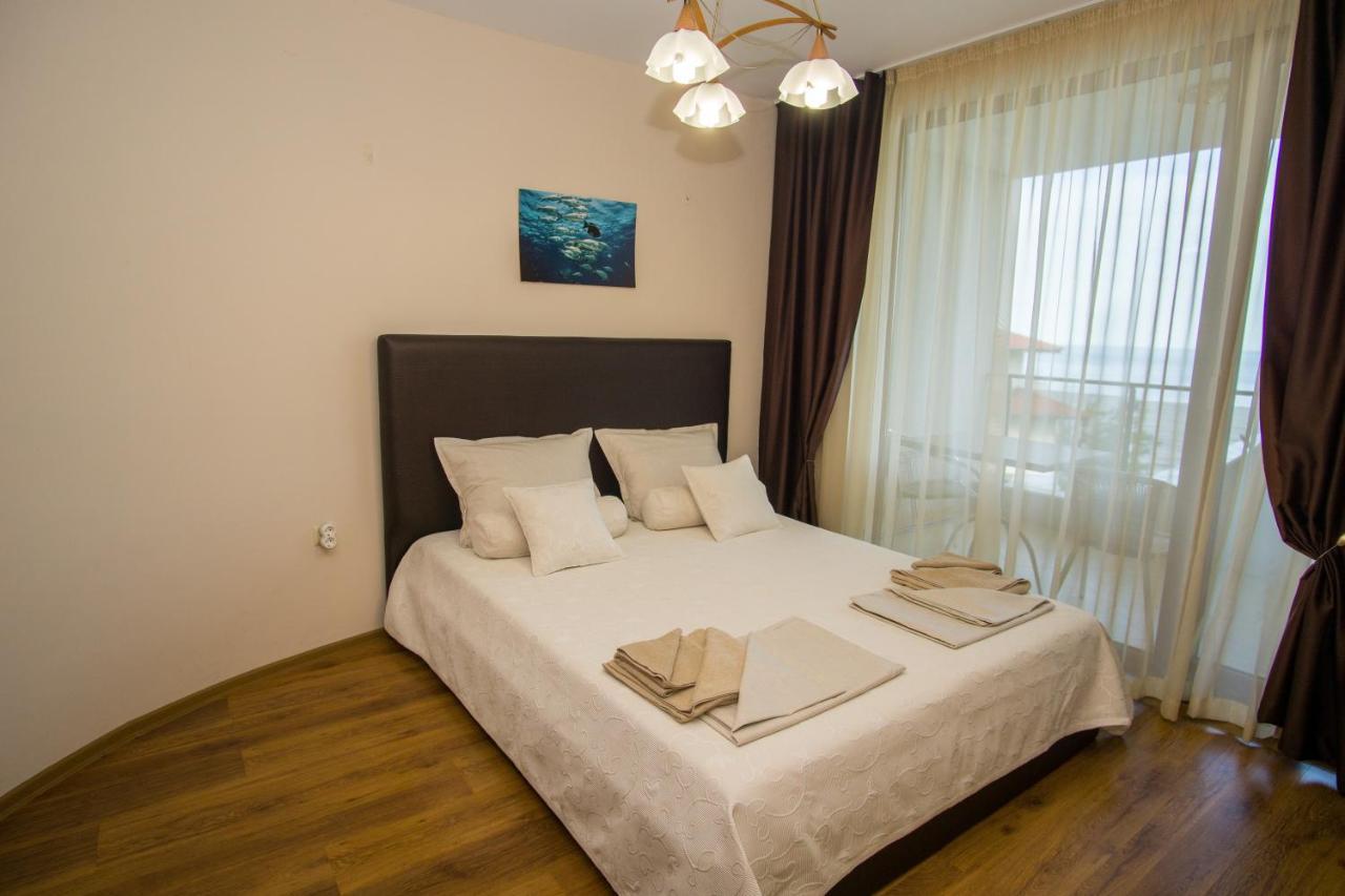 Guest Apartments Stela Carewo Zewnętrze zdjęcie