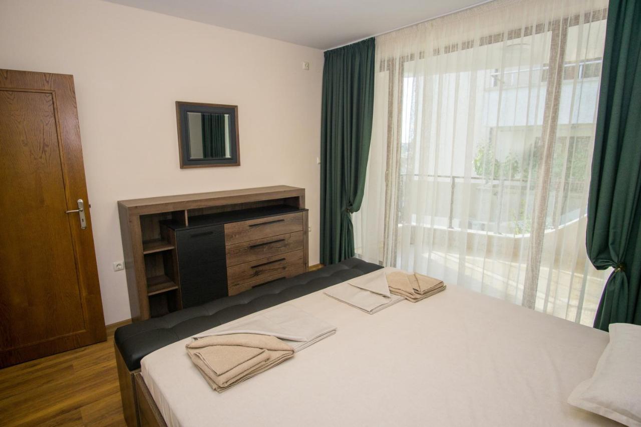 Guest Apartments Stela Carewo Zewnętrze zdjęcie